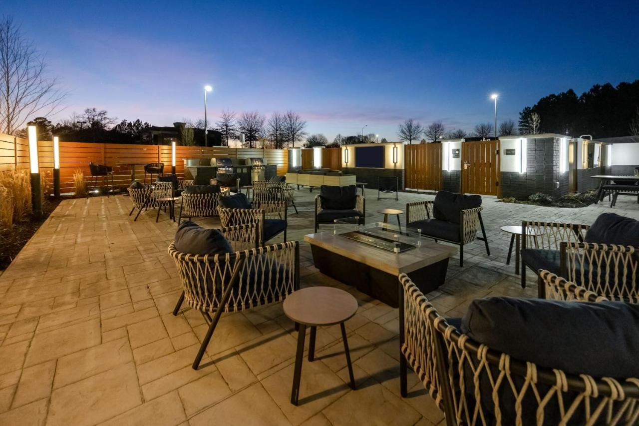 Towneplace Suites By Marriott Canton Riverstone Parkway Экстерьер фото
