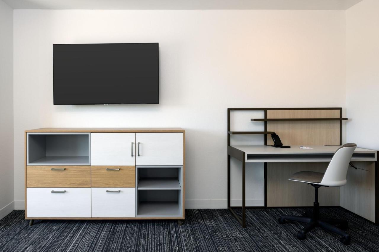 Towneplace Suites By Marriott Canton Riverstone Parkway Экстерьер фото
