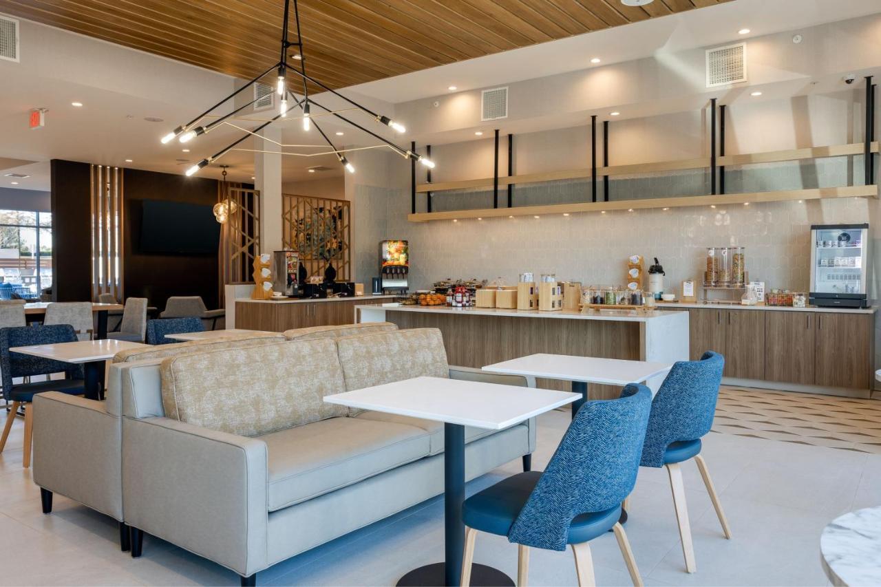 Towneplace Suites By Marriott Canton Riverstone Parkway Экстерьер фото